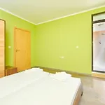 Apartment Evi 2 *
