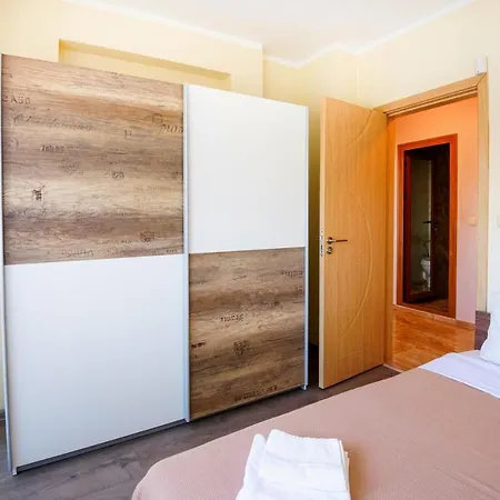 еви 2 Апартамент